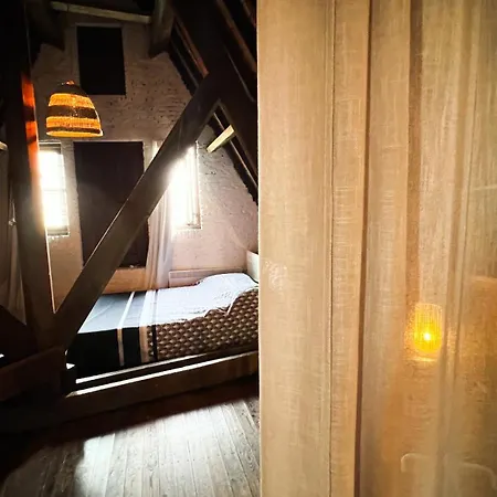 Le Faubourg Apartment *