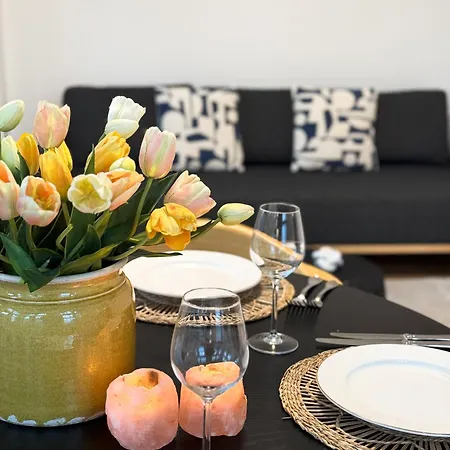Le Faubourg Apartment